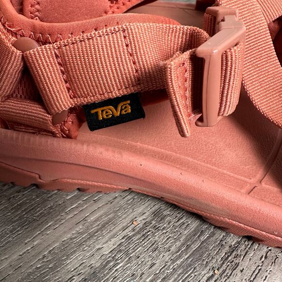 Teva Hurricane Verge Womens size 10 Sandals Salmon Pink EUC #1121535 - Picture 5 of 9